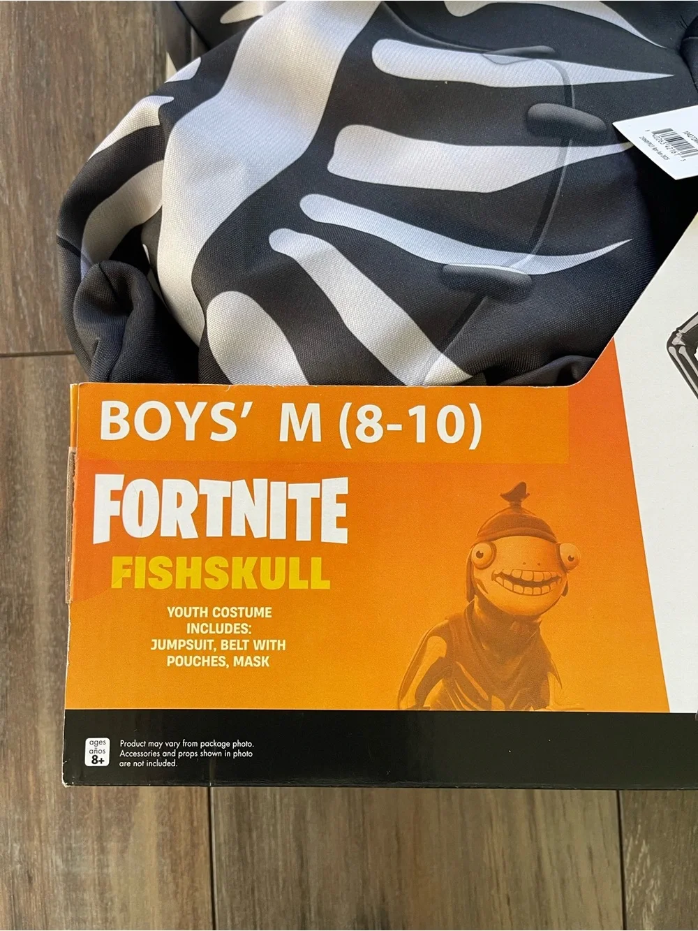 Fortnite Fishskull Youth Halloween Costume for Boys size M (8-10) NWT 3pcs set